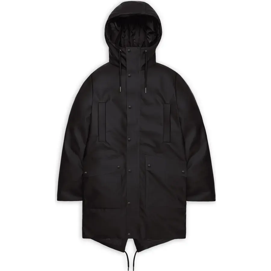 Rains Nome Long Parka lang vatteret regnparka i sort med isoleret hætte og store klaplommer, set forfra